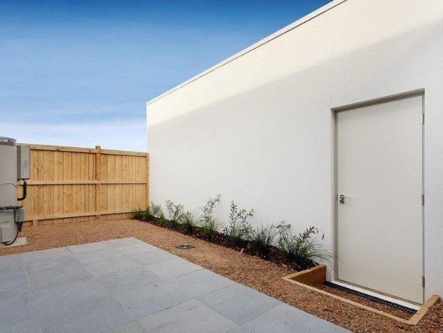 Townhouse for rent in Melbourne
