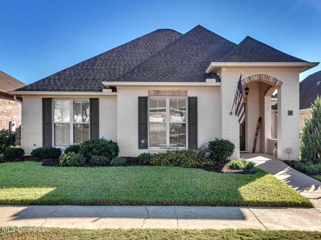 House for sale in The Enclave at Town Center, Ridgeland