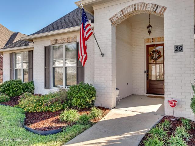 House for sale in The Enclave at Town Center, Ridgeland