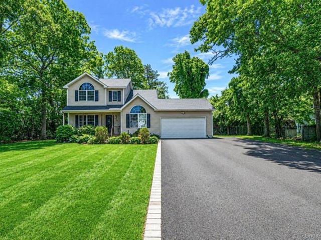 House for sale in Centereach, New York