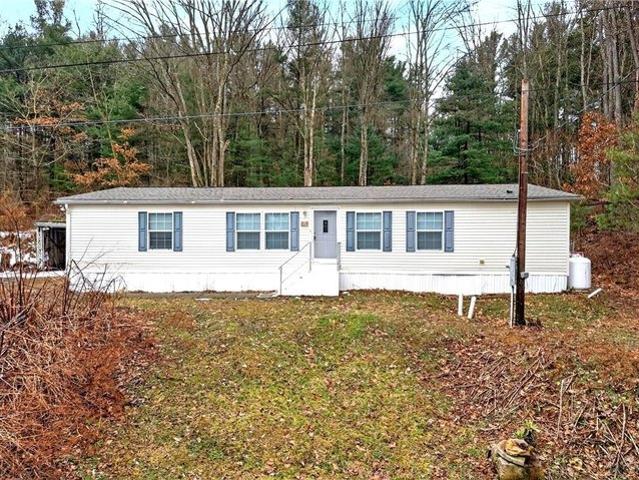 House for sale in Burgettstown, Pennsylvania