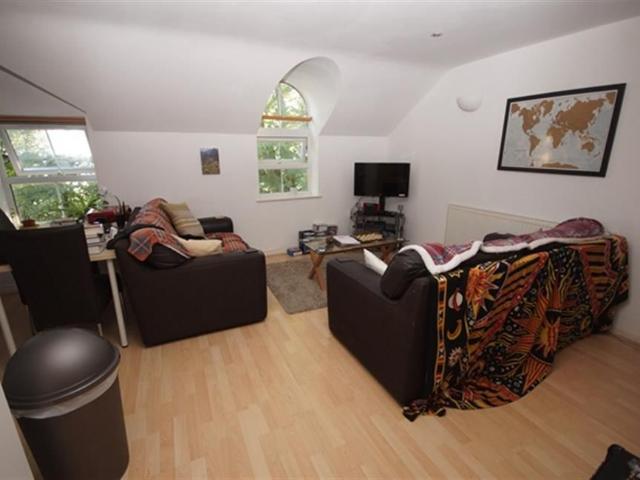 Apartment for rent in Plasnewydd, Falcon Lodge