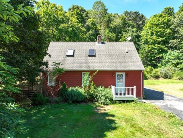 House for sale in Salem, Connecticut