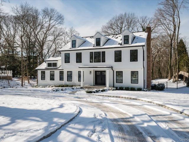 House for sale in Huntington, New York