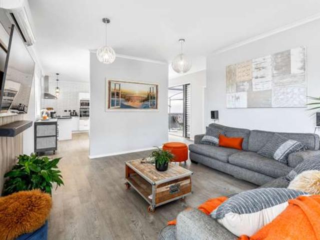 House for sale in Paremoremo