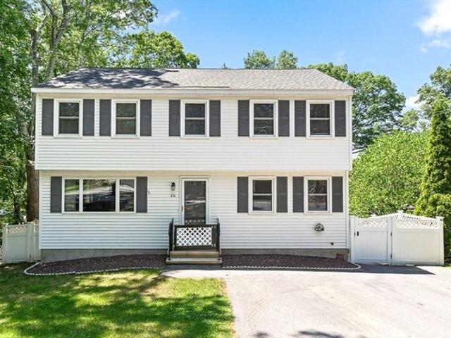 House for sale in Dracut, Massachusetts