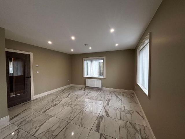 Apartment for rent in Newry