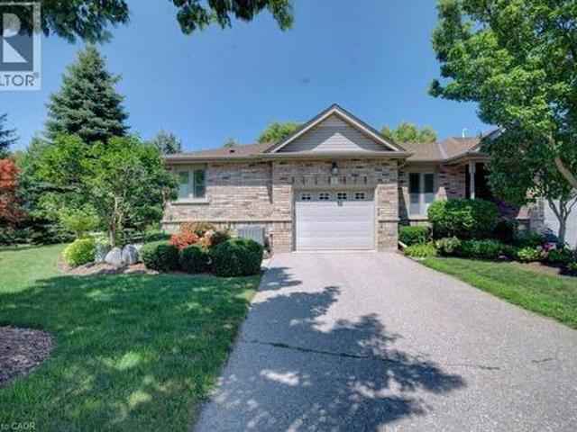 Townhouse for sale in Cambridge, Ontario