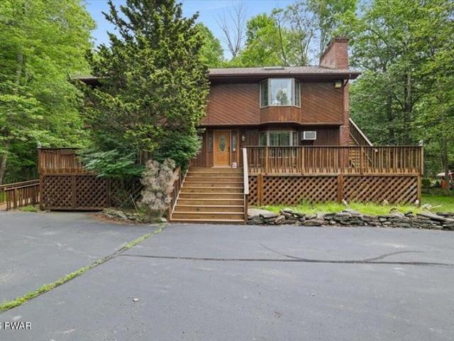 House for sale in Hawley, Pennsylvania