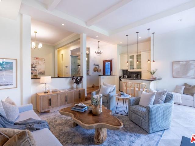 Condo for sale in Canoga Park, California