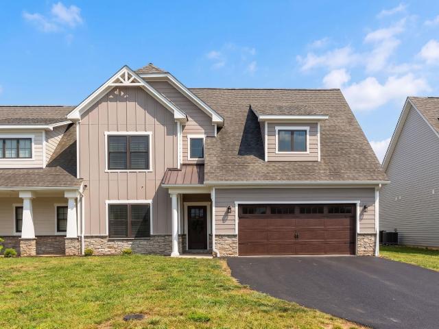 Townhouse for sale in Virginia
