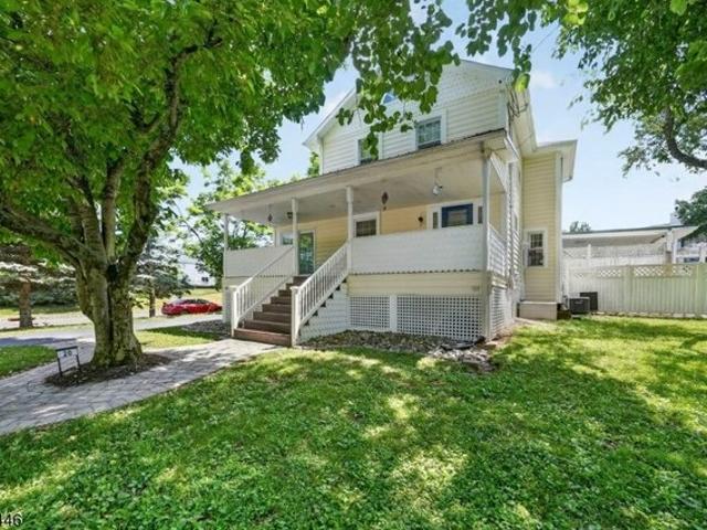 House for sale in Neshanic Station, New Jersey