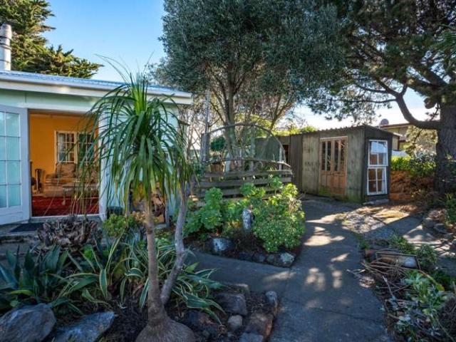 House for sale in Little Akaloa, Canterbury