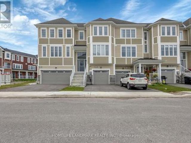 Townhouse for rent in Wasaga Beach, Ontario