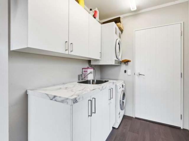 House for sale in Otakou
