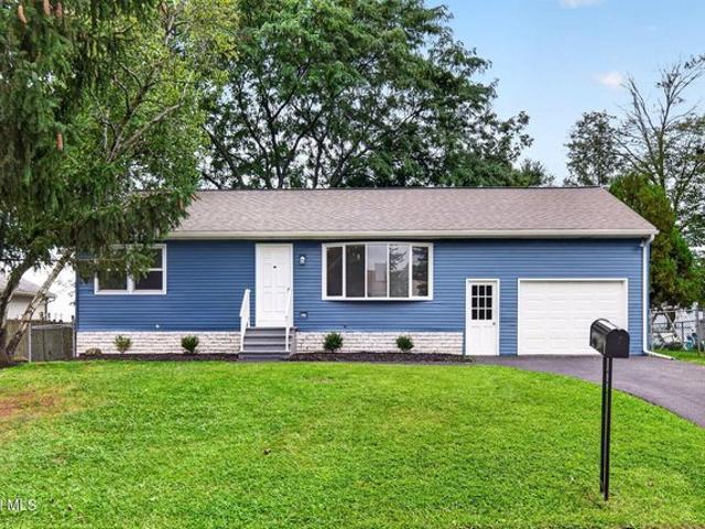 House for sale in Colonie, New York