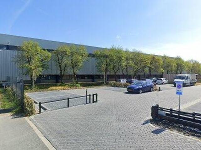 Bedrijfspand te huur in Sassenheim, Zuid Holland