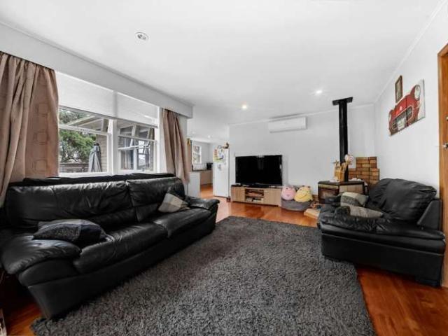 House for sale in Papakura