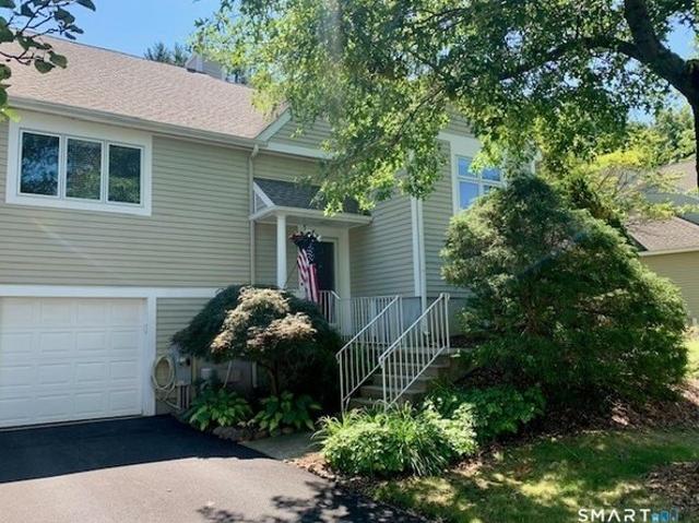 Townhouse for sale in Avon, Connecticut