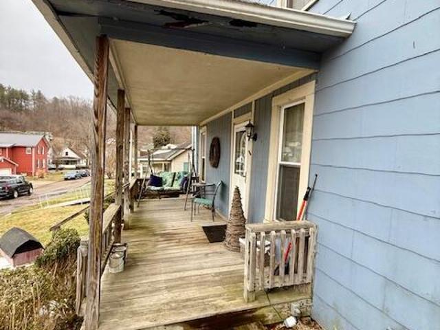 House for sale in Glouster, Ohio