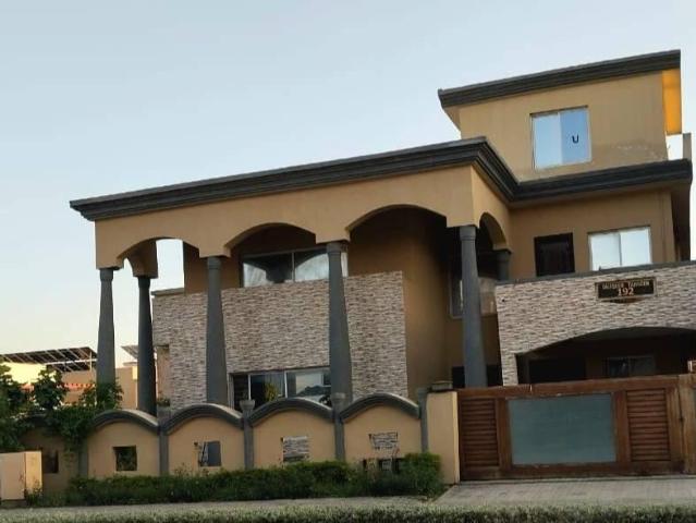 House for sale in Bahria Town Phase 4, Islamabad Capital Territory