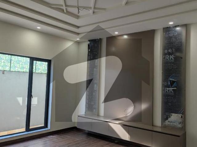 House for sale in Faisalabad, Islamabad Capital Territory