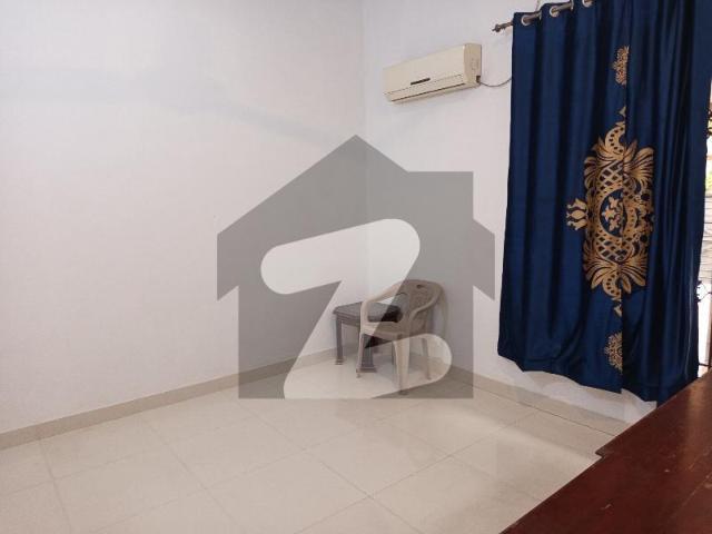 House for sale in Faisalabad, Islamabad Capital Territory