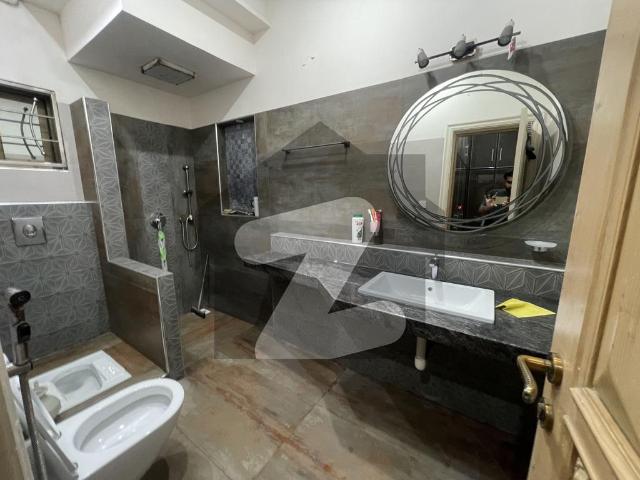 House for sale in Faisalabad, Islamabad Capital Territory