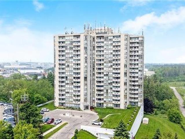 Condo for sale in Georgetown, Ontario