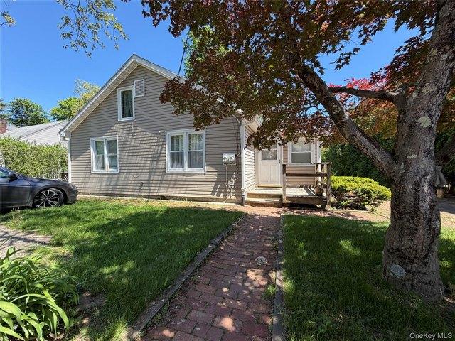 House for sale in Lake Peekskill, Town of Putnam Valley