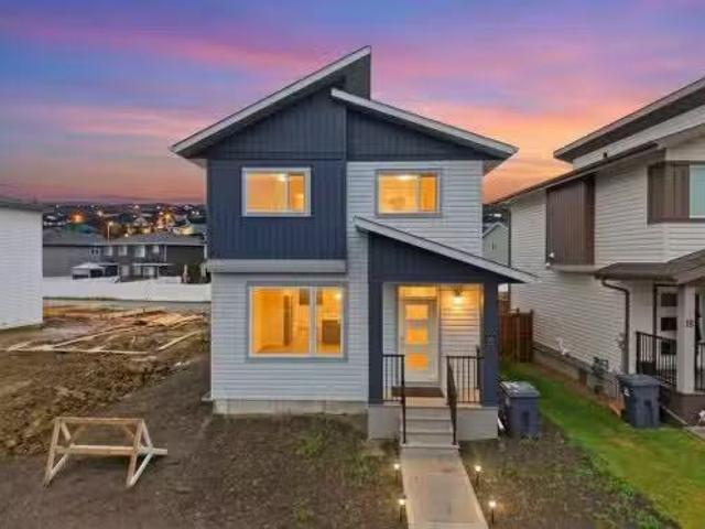 House for sale in Alberta