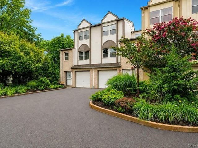 Condo for sale in Rockland, New York