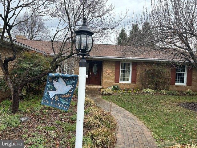 House for sale in Bunker Hill, West Virginia