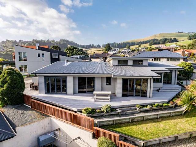 House for sale in Otakou