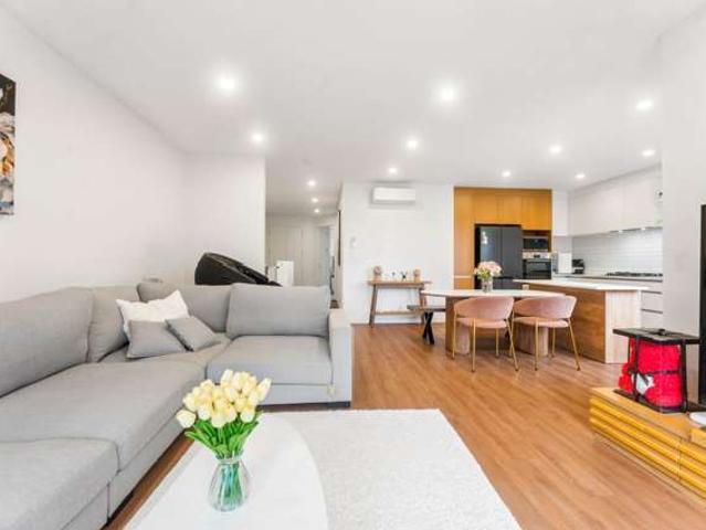 Townhouse for sale in Whangaparaoa