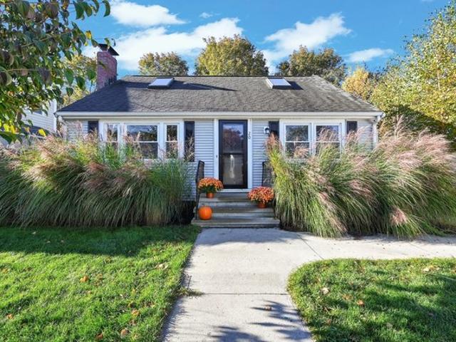 House for sale in Fieldston, Marshfield