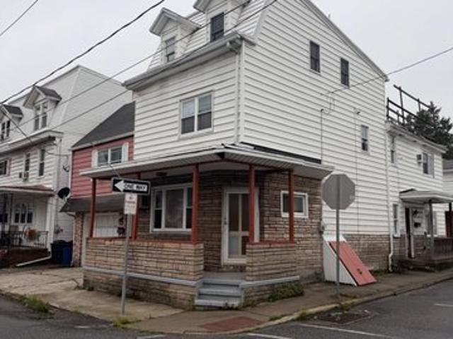 Townhouse for sale in Minersville, Pennsylvania