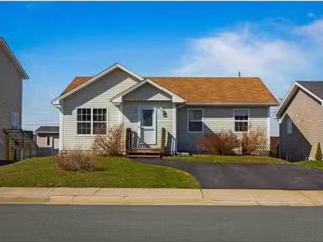 House for sale in Foxtrap, Newfoundland And Labrador