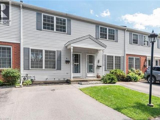 Townhouse for sale in Niagara, Ontario