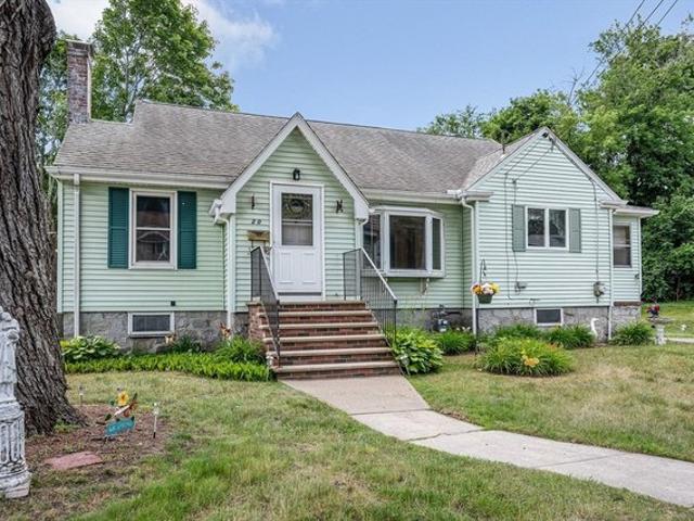 House for sale in Chelmsford, Massachusetts