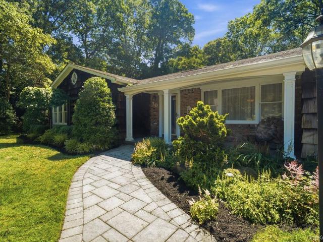 House for sale in Smithtown, New York