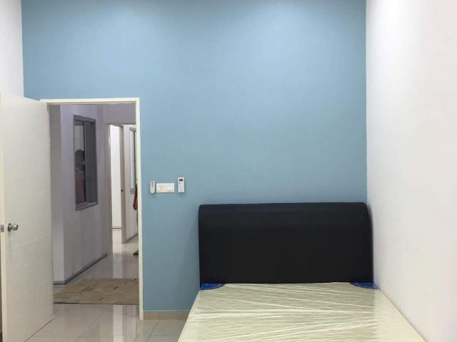 Room for rent in Sendayan Village, Negeri Sembilan