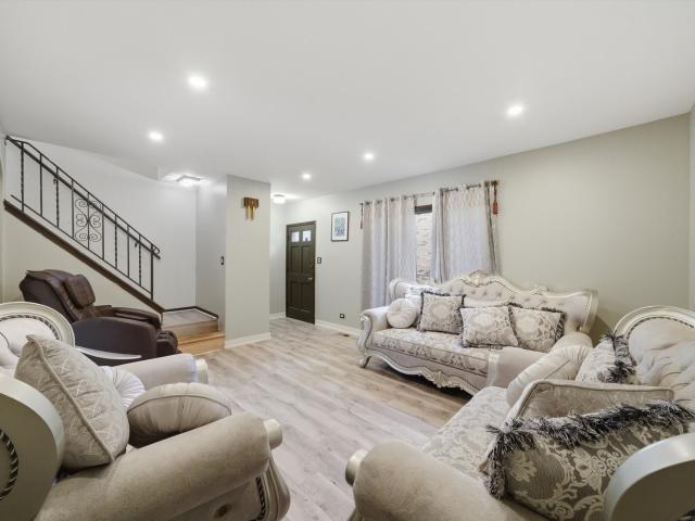 Townhouse for sale in Justice, Illinois