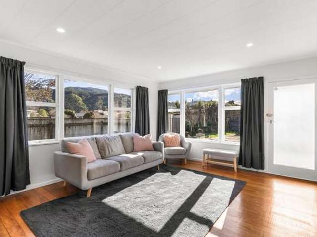 Townhouse for sale in Pauatahanui, Wellington