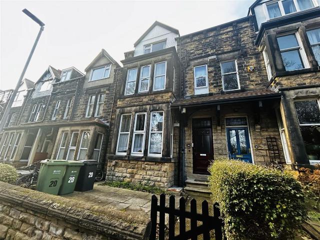 Apartment for rent in Kirkstall, West Yorkshire