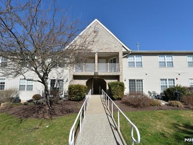 Condo for sale in Passaic, New Jersey