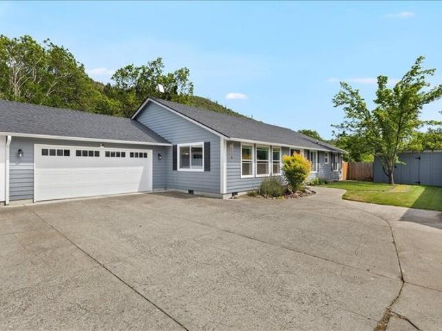House for sale in Oregonia