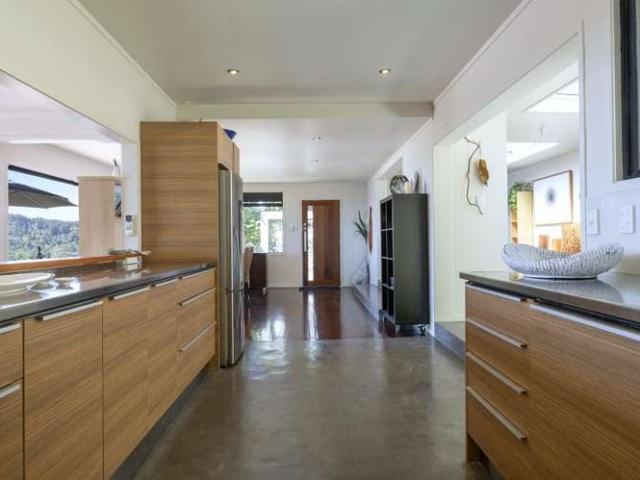 House for sale in Piha