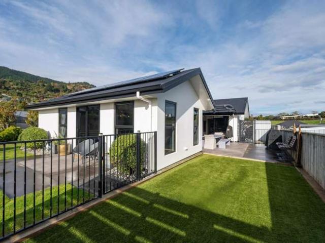 House for sale in Cable Bay, Nelson Bays