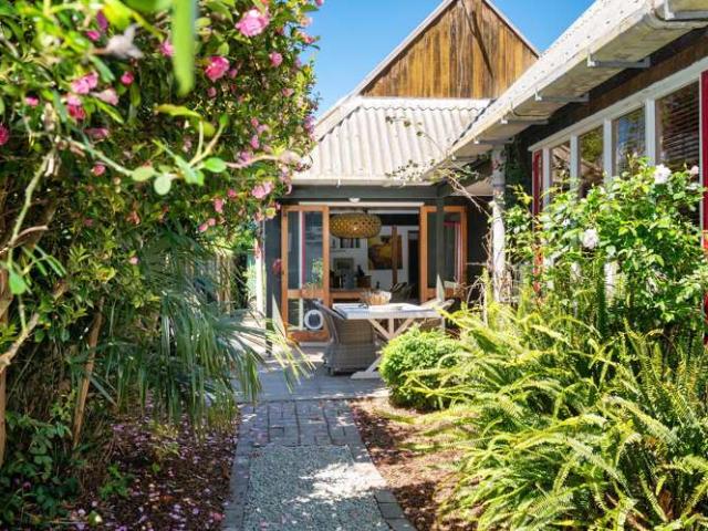 House for sale in Te Awanga